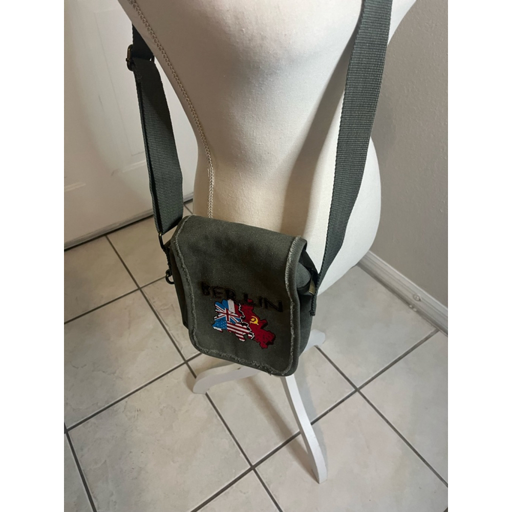 Berlin Army Green Canvas Crossbody Bag Purse Adjustable Strap - UK Flag Germany - Picture 10 of 10